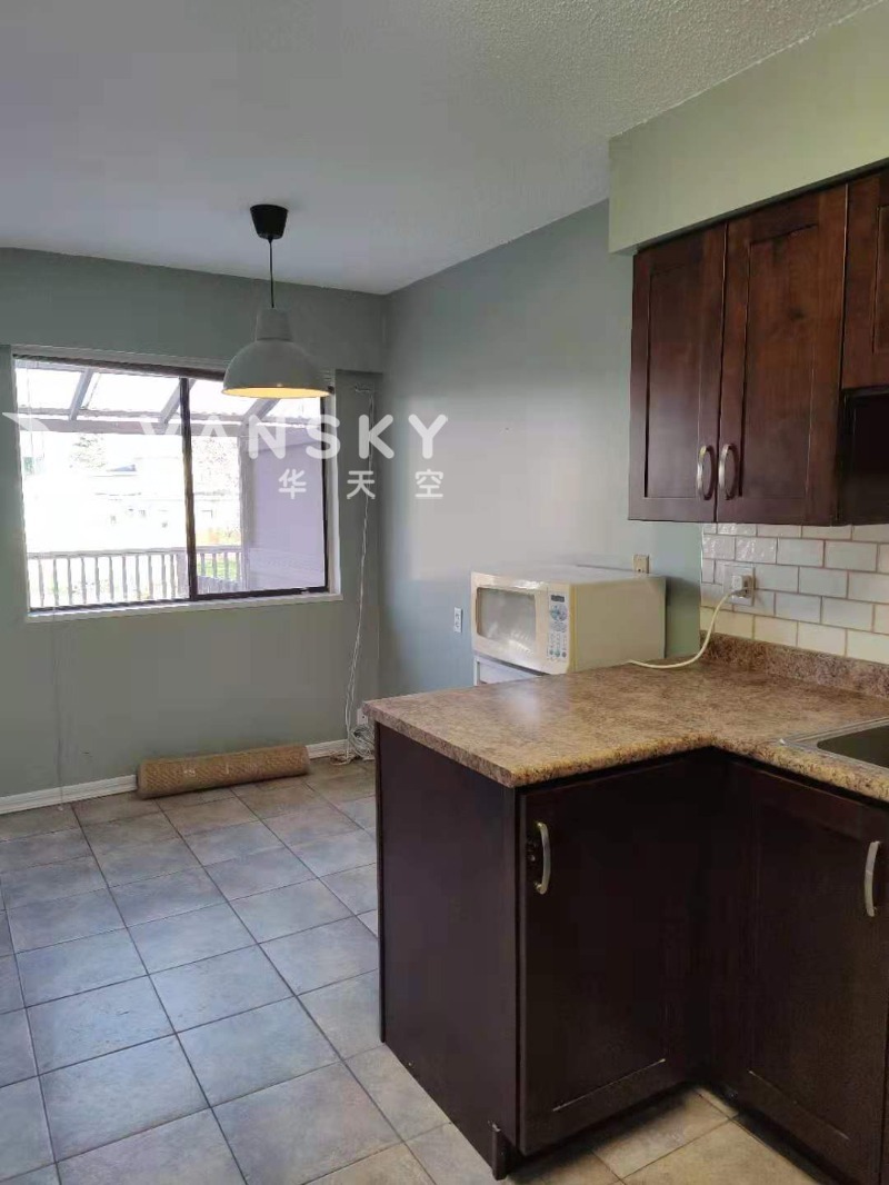 260617060713_Eating area.jpg